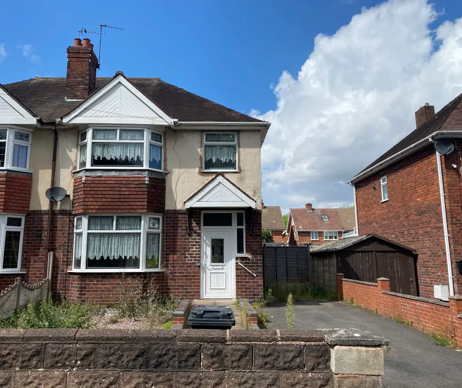 3 bedroom semi detached house in Tipton Property auctions Bond Wolfe