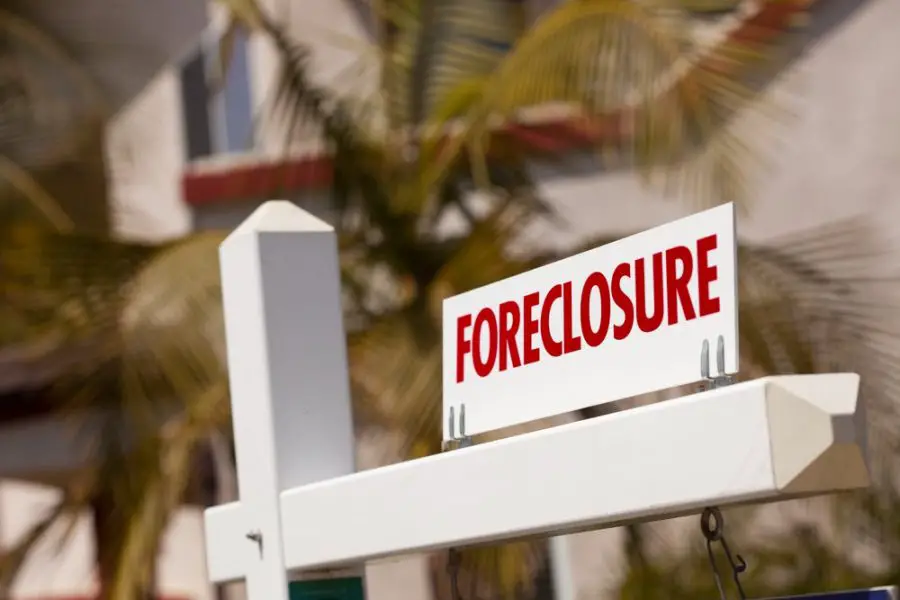 Does Bankruptcy Stop Foreclosure?