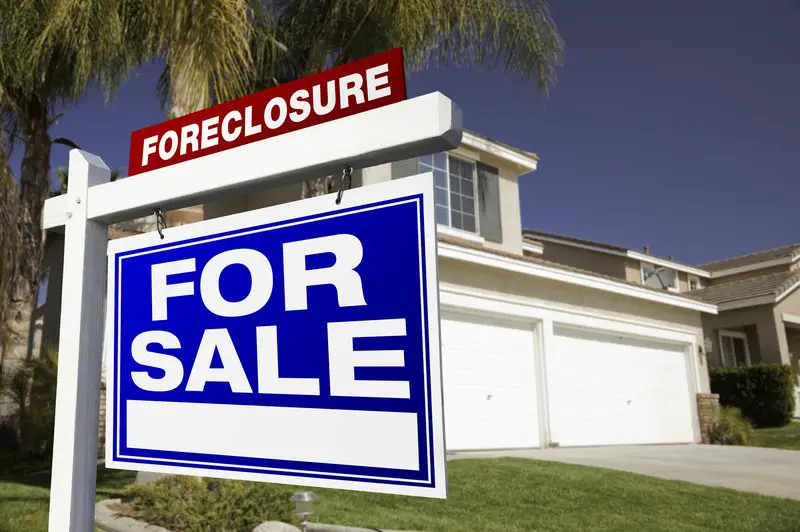 Foreclosures / HUD Homes