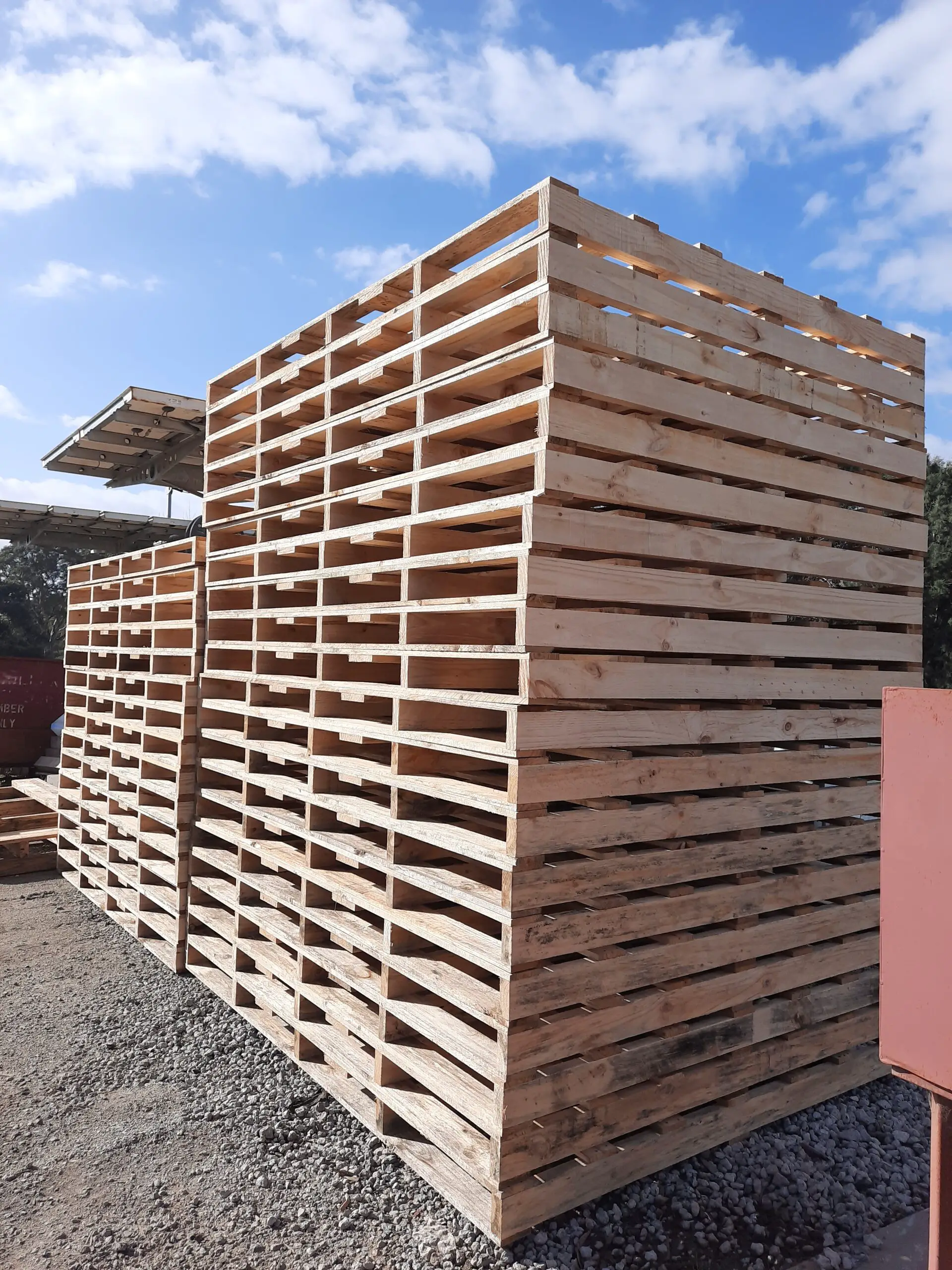 Timber/Hardwood Oversized Pallets for Sale