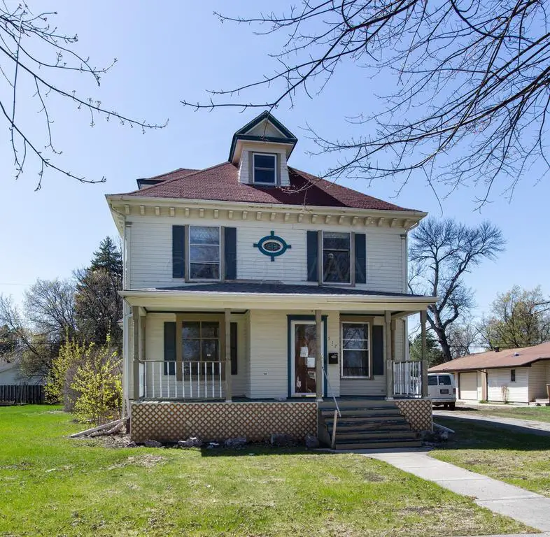 UPDATE: c.1915 Handyman Special Foreclosure in Wahpeton ND Reduced to ...