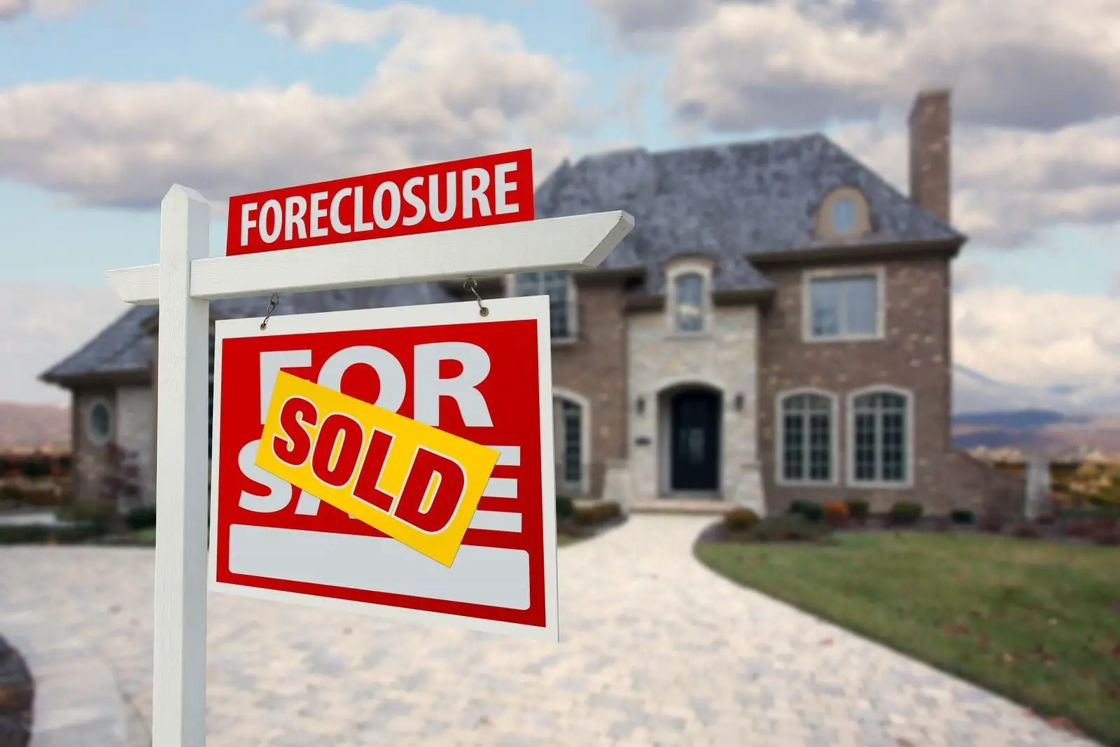 What Is a Foreclosure? How Can You Invest in One?
