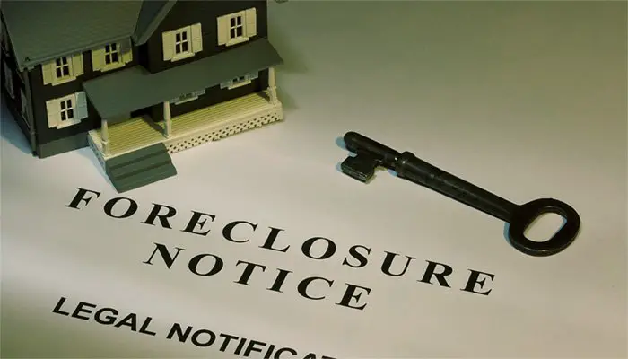 What Is the Foreclosure Process in Illinois?